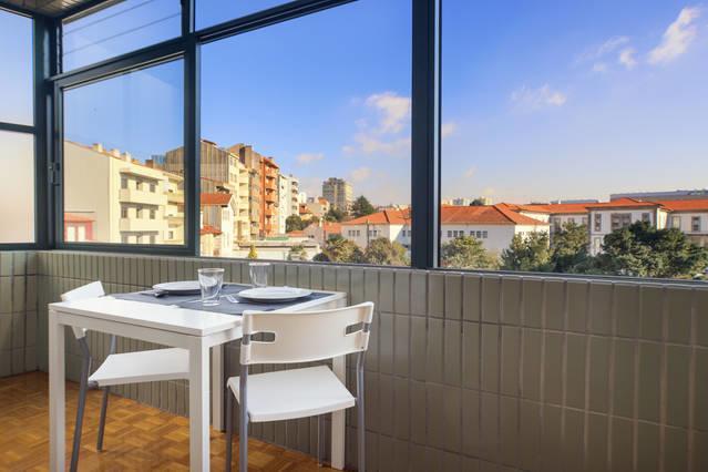 Low Cost Tourist Apartments - Casa Da Musica Porto Eksteriør bilde