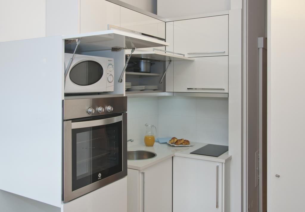 Low Cost Tourist Apartments - Casa Da Musica Porto Eksteriør bilde