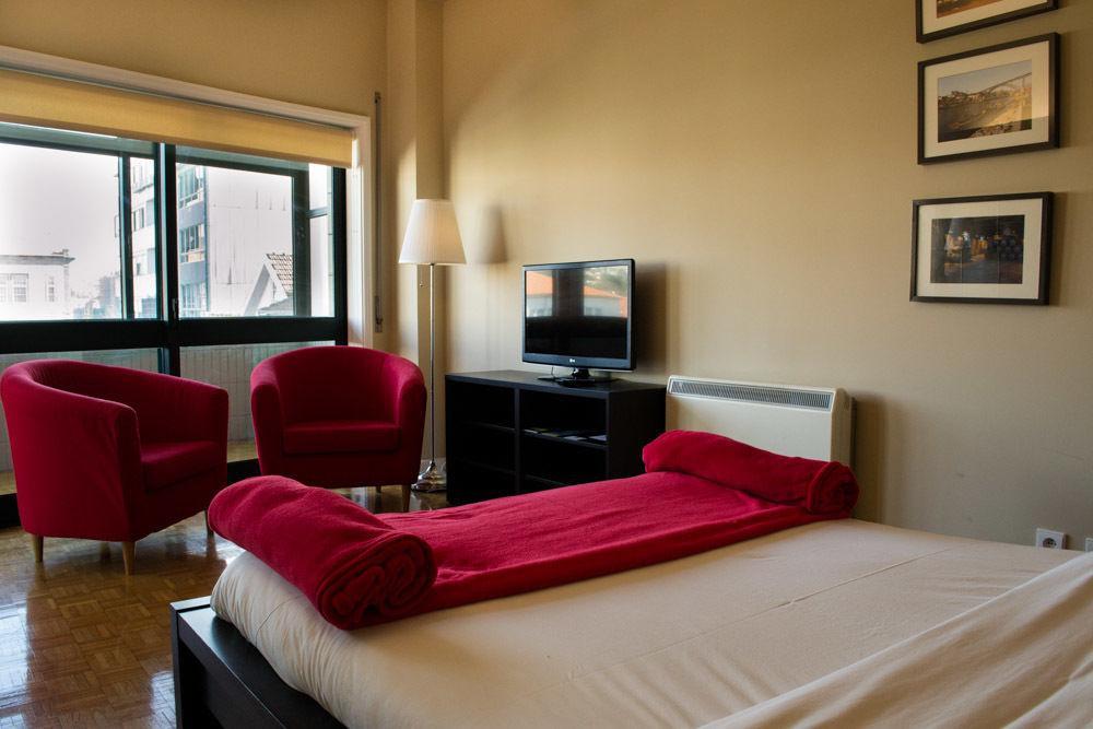 Low Cost Tourist Apartments - Casa Da Musica Porto Eksteriør bilde