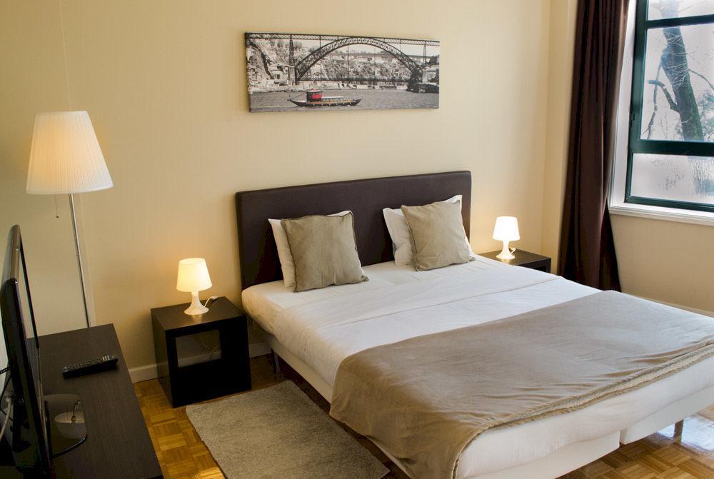Low Cost Tourist Apartments - Casa Da Musica Porto Eksteriør bilde