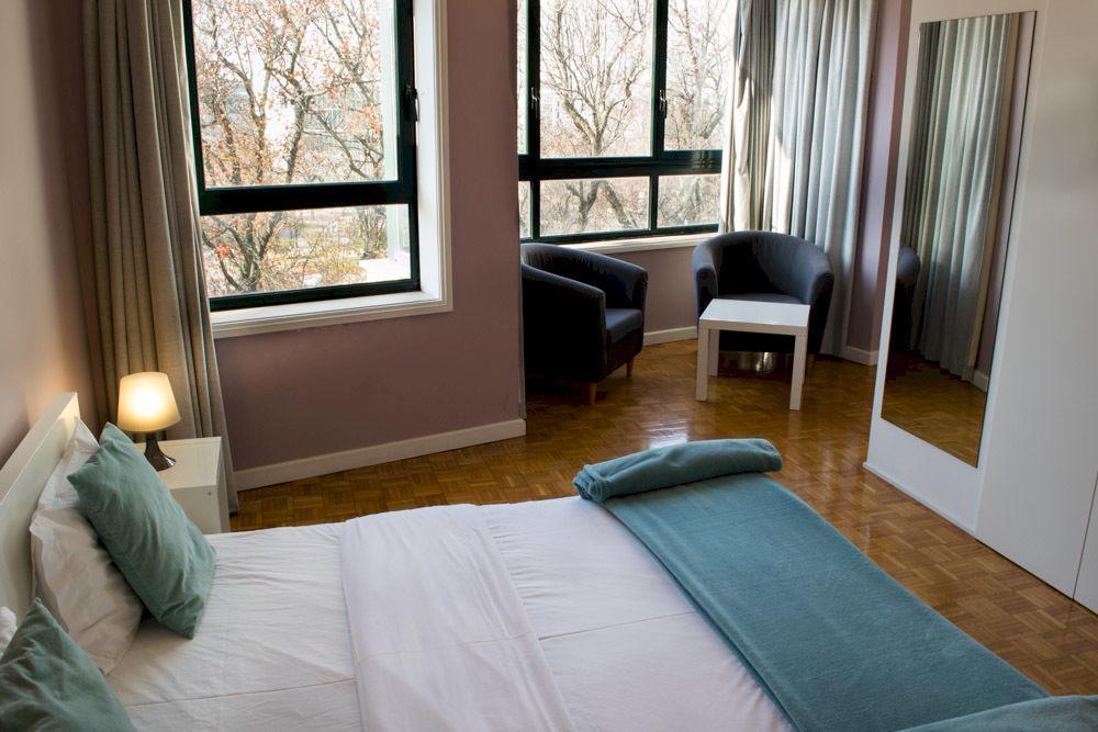 Low Cost Tourist Apartments - Casa Da Musica Porto Eksteriør bilde