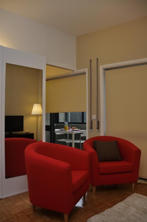 Low Cost Tourist Apartments - Casa Da Musica Porto Eksteriør bilde