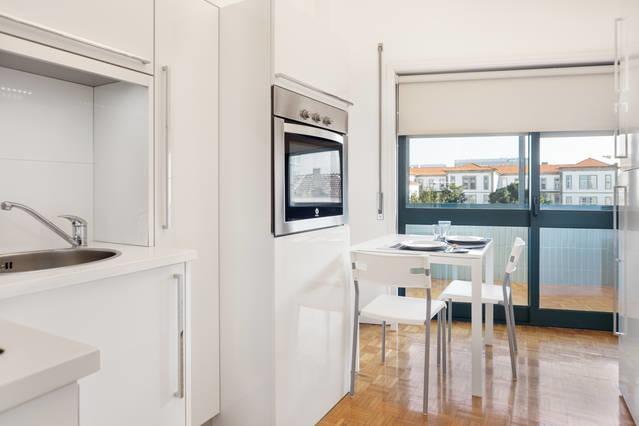 Low Cost Tourist Apartments - Casa Da Musica Porto Eksteriør bilde